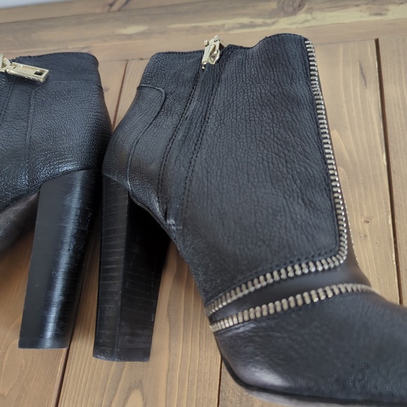 Rebecca Minkoff Black Leather Zipper Ankle Boots - Picture 13 of 14